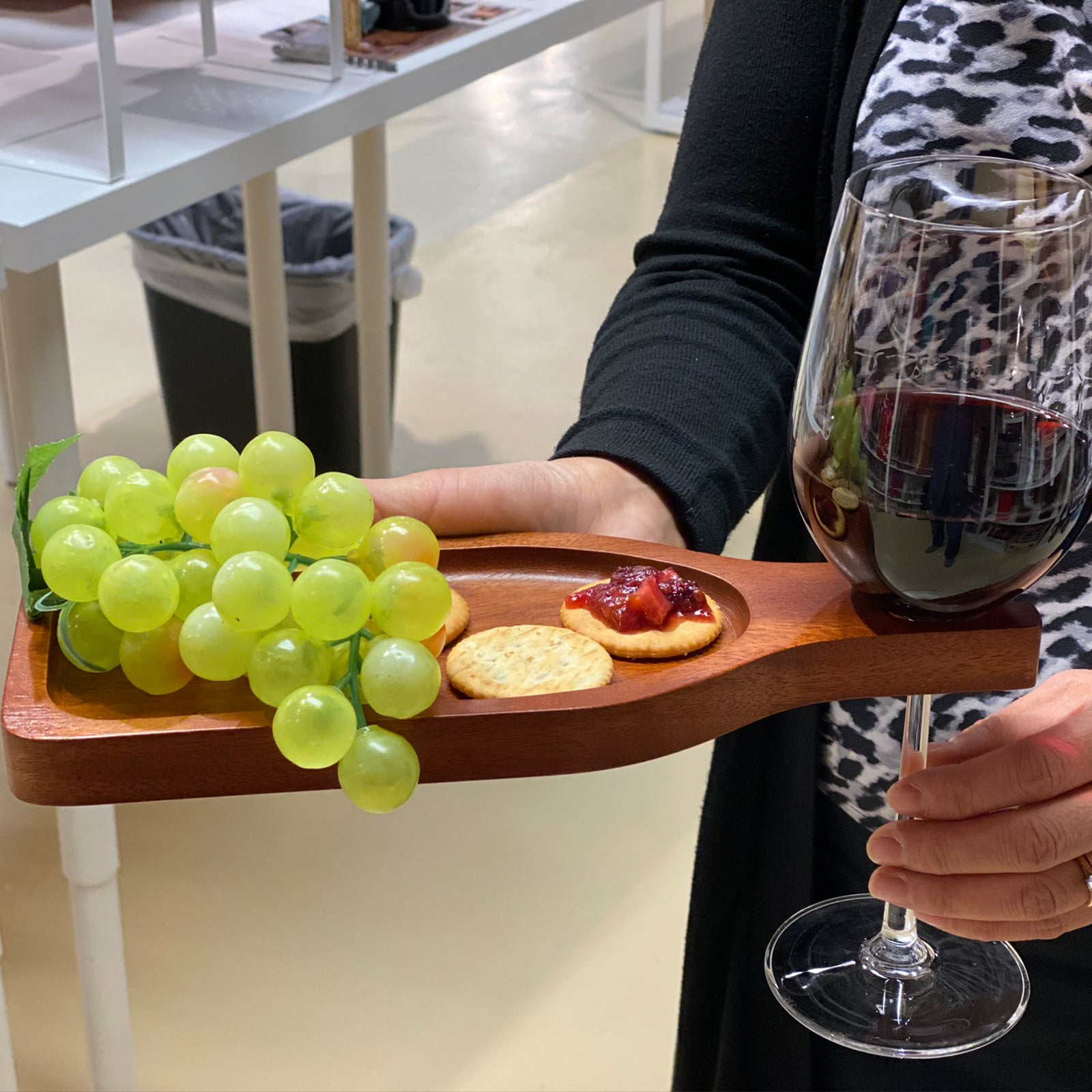 Appetizer Tray Cambridge Mahogany Design - Primeware Inc.